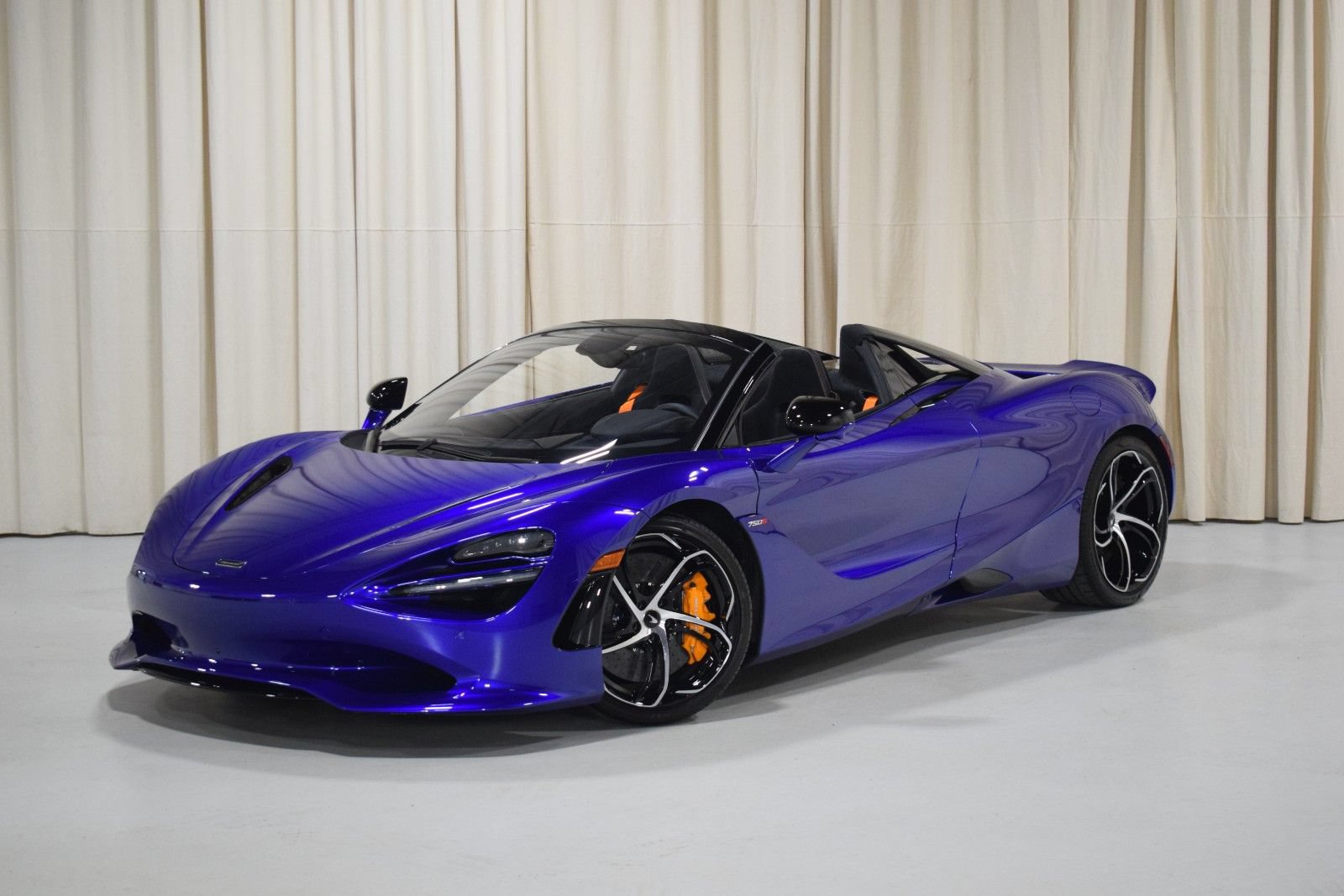 Used 2024 McLaren 750S Spider RWD video 2