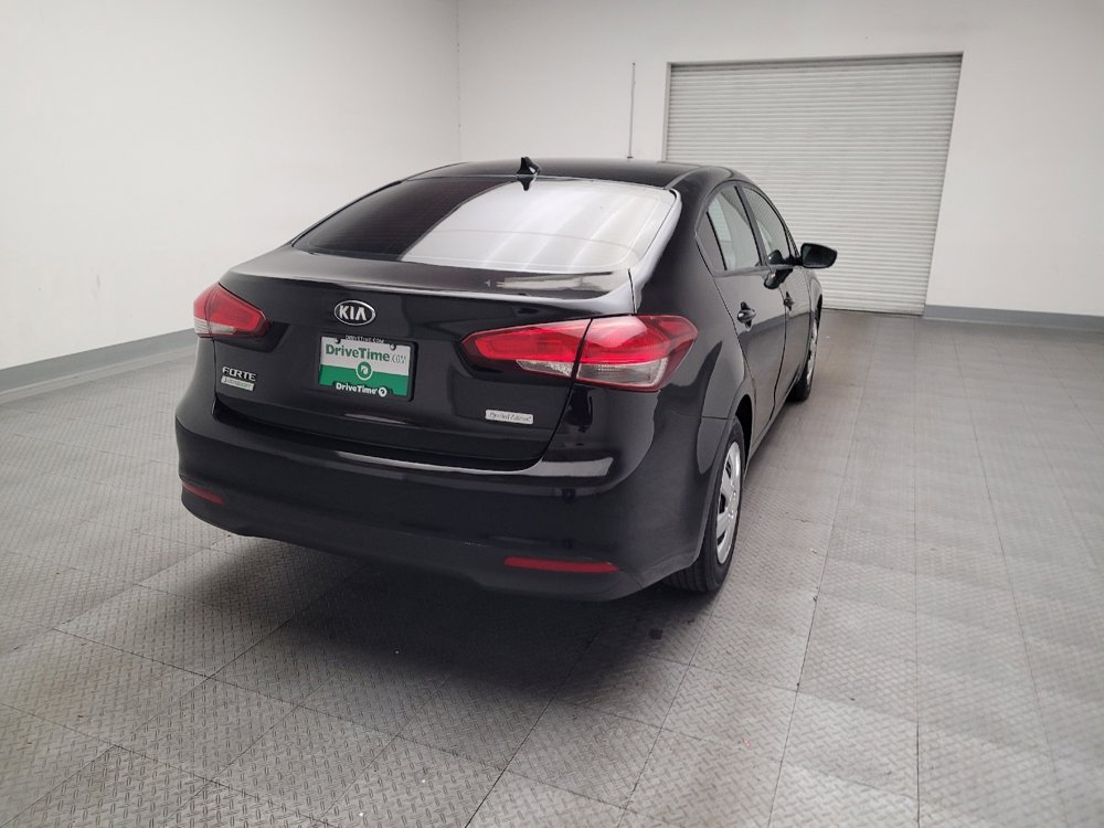 Used 2017 Kia Forte LX image 7