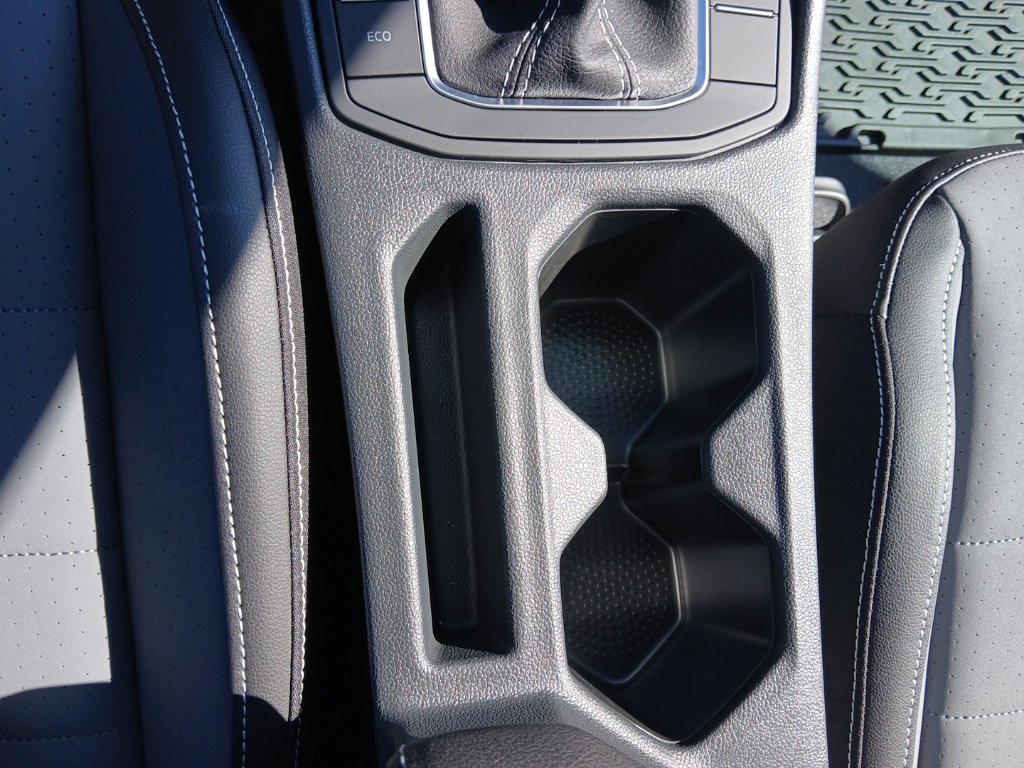 New 2027 Volkswagen Jetta SE FWD image 18