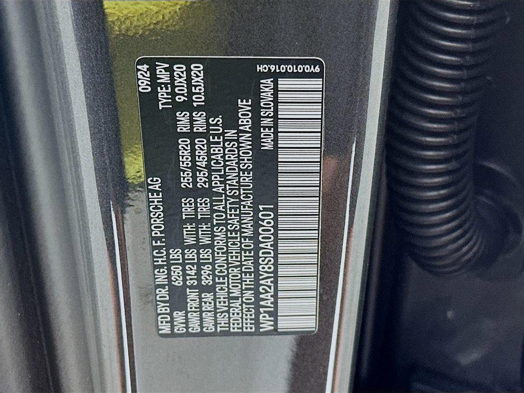 New 2025 Porsche Cayenne image 35