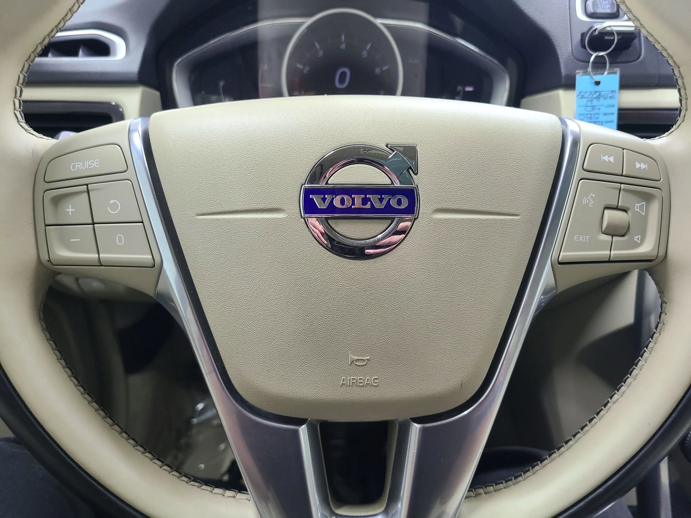 Used 2016 Volvo S80 T5 image 26