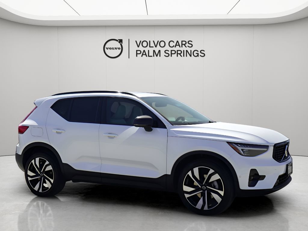 New 2026 Volvo XC40 B5 Ultra w/ Climate Package AWD/4WD image 2