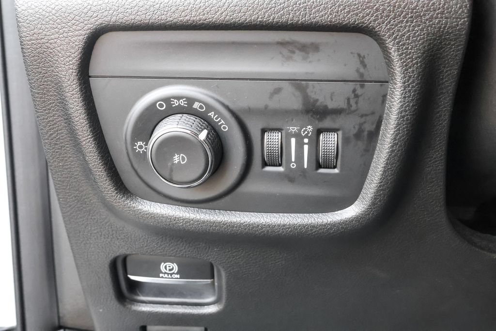 Used 2021 Jeep Grand Cherokee L Limited AWD/4WD image 20