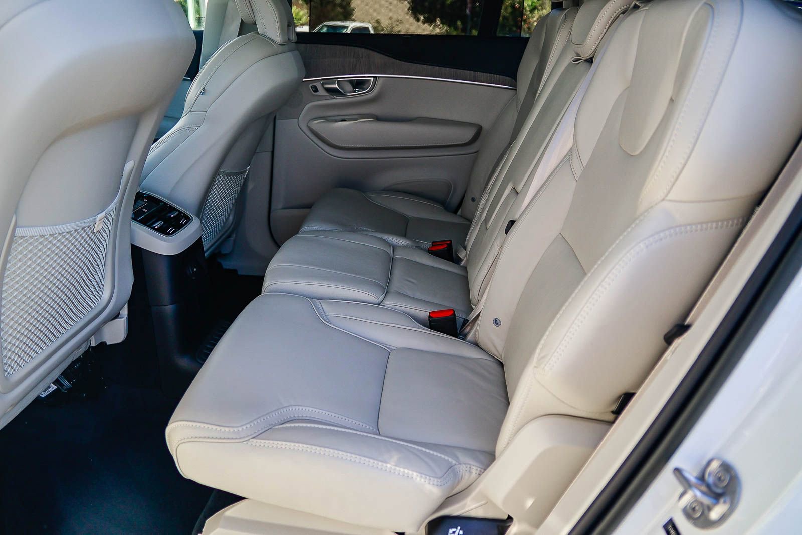 Used 2023 Volvo XC90 T8 Ultimate w/ Protection Package Premier image 20