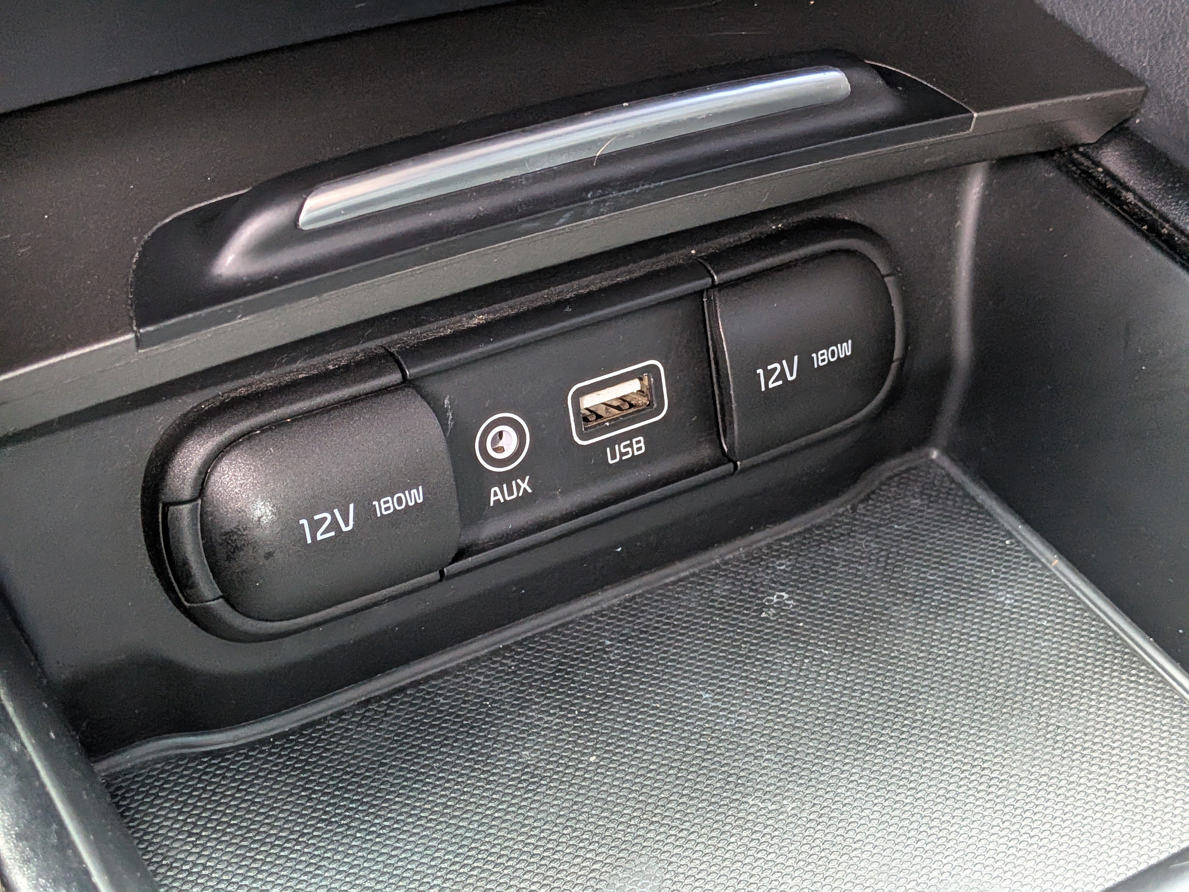 Used 2020 Kia Optima SE FWD image 29