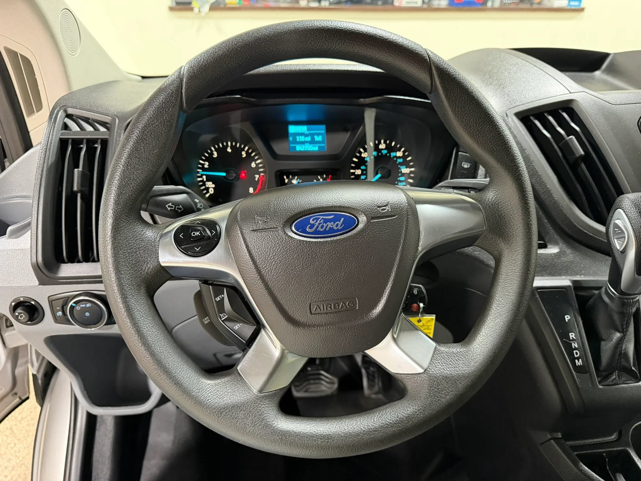 Used 2015 Ford Transit 150 XL RWD image 33