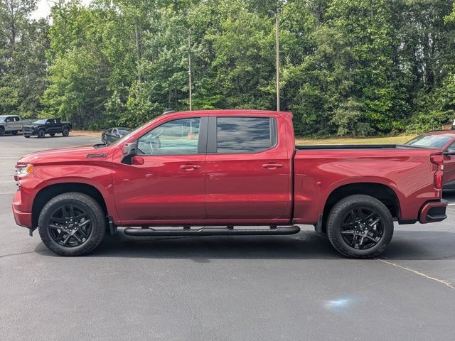 Used 2024 Chevrolet Silverado 1500 RST w/ Z71 Off-Road Package AWD/4WD image 4