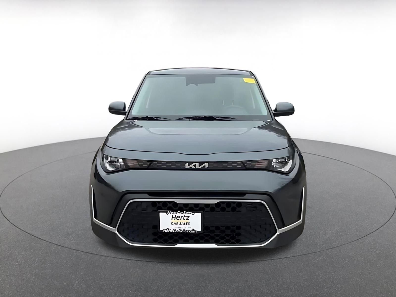 Used 2025 Kia Soul LX w/ LX Technology Package image 4