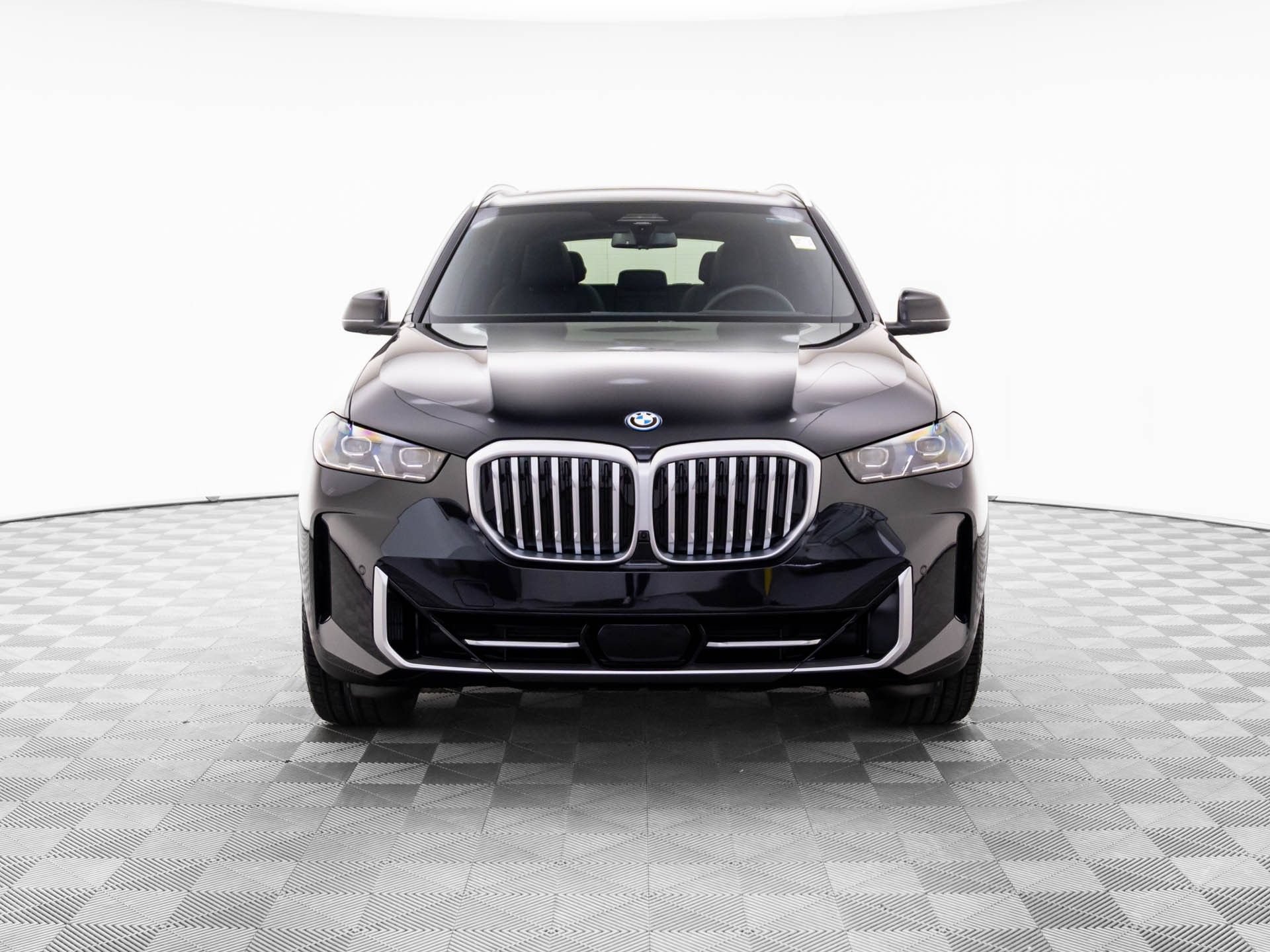 Used 2026 BMW X5 xDrive50e w/ Executive Package AWD/4WD image 9