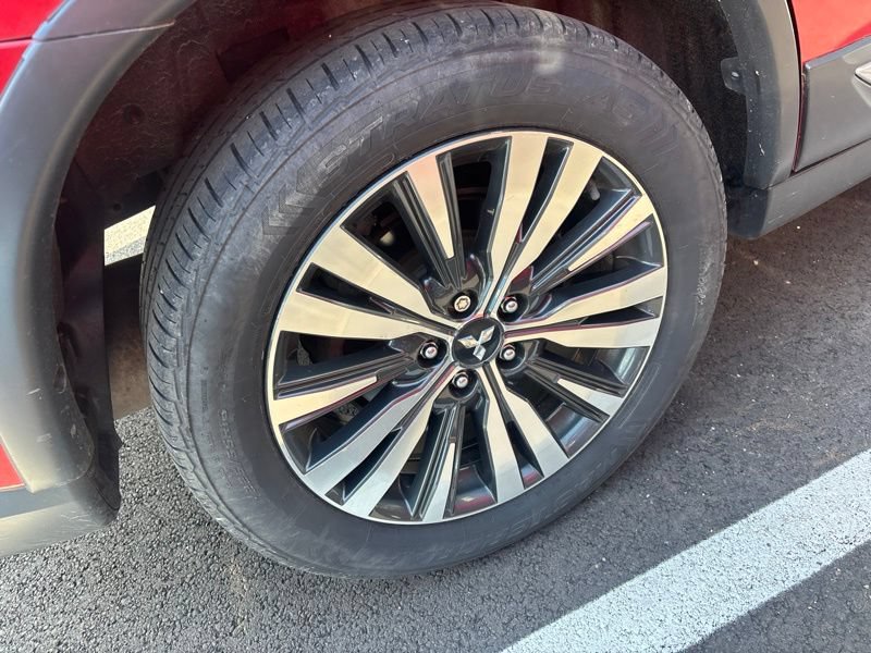 Used 2019 Mitsubishi Outlander SEL AWD/4WD image 6