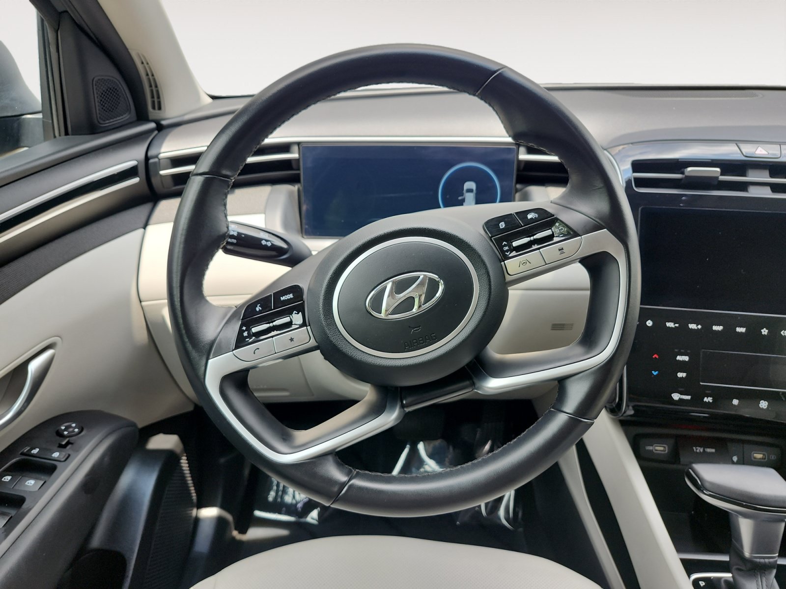 Used 2024 Hyundai Tucson SEL w/ Convenience Package AWD/4WD image 12