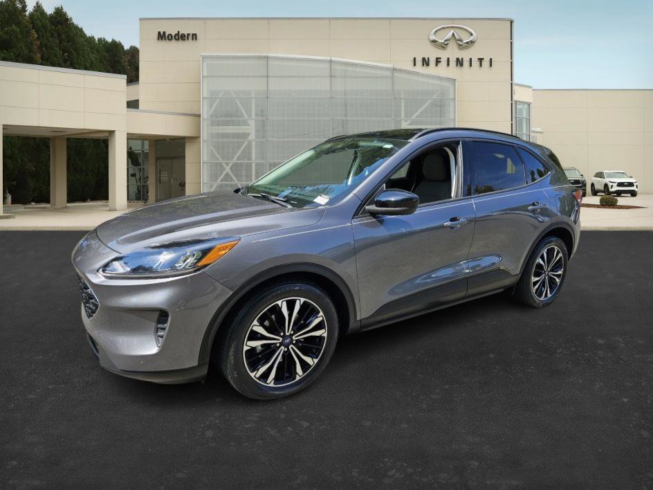 Used 2021 Ford Escape SE w/ SE Sport Appearance Package