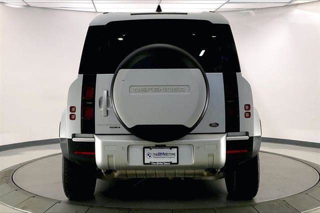 Used 2020 Land Rover Defender 110 SE image 3