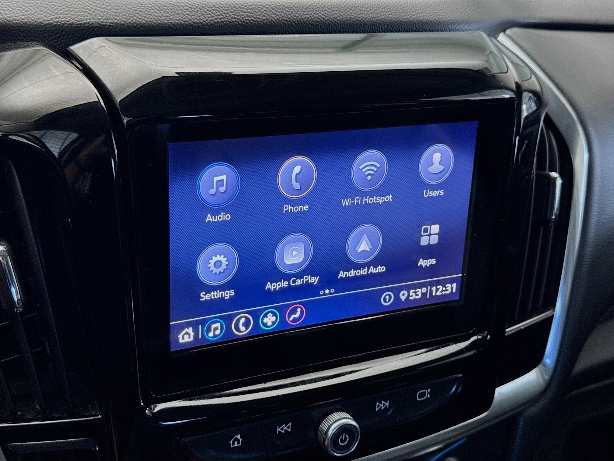 Used 2021 Chevrolet Traverse LT image 10