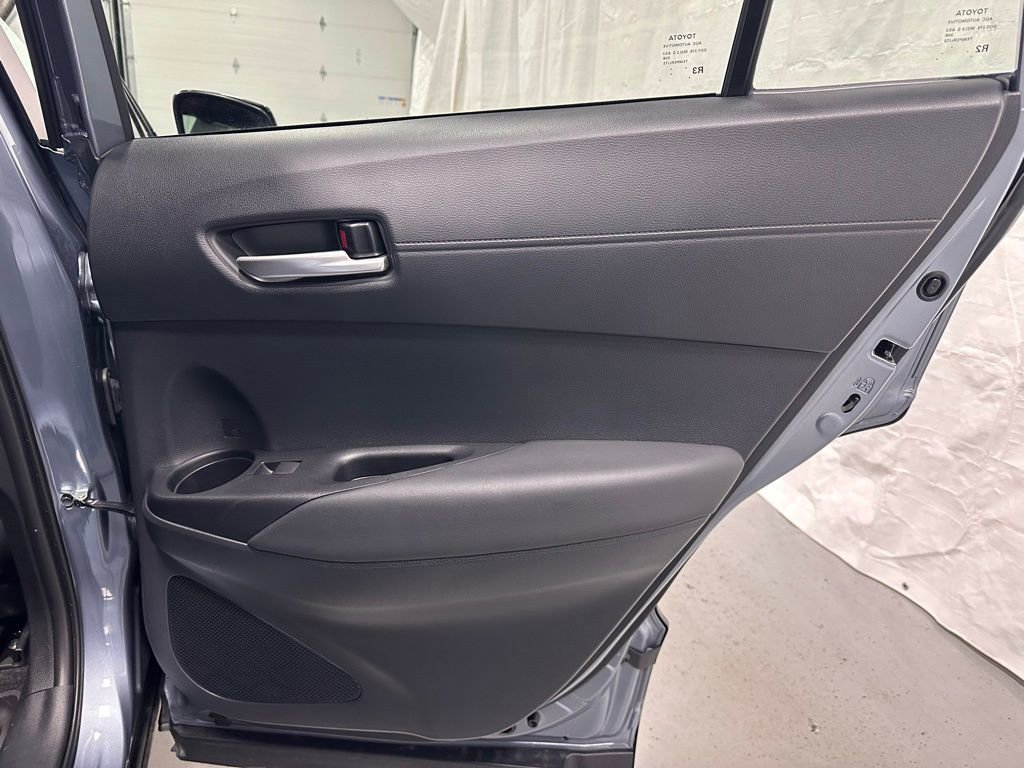 Used 2025 Toyota Corolla Cross XSE image 51
