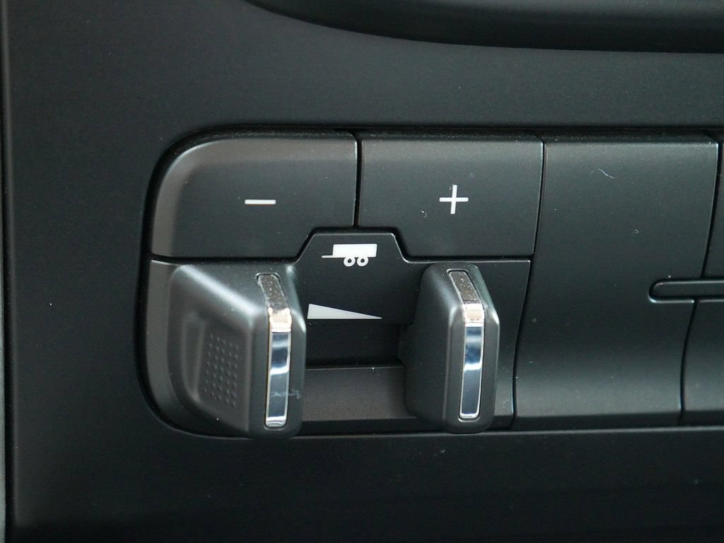 Used 2016 RAM 1500 Big Horn AWD/4WD image 39