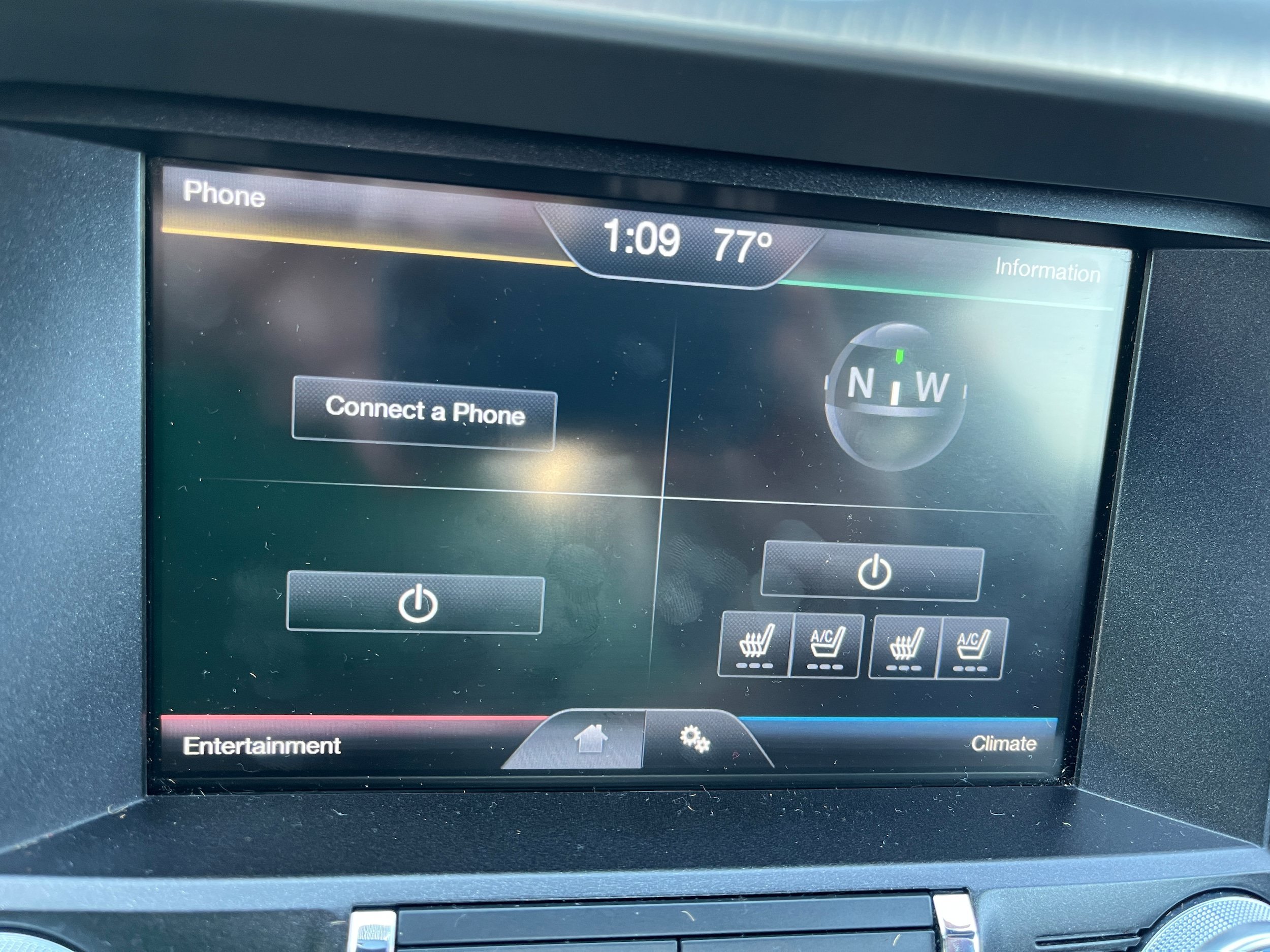 Used 2015 Ford Mustang GT Premium w/ Equipment Group 401A RWD image 18