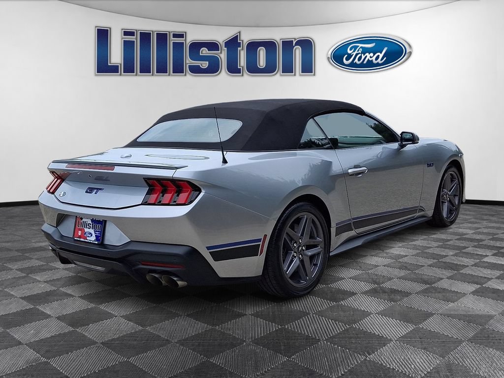 Used 2025 Ford Mustang GT Premium RWD image 4