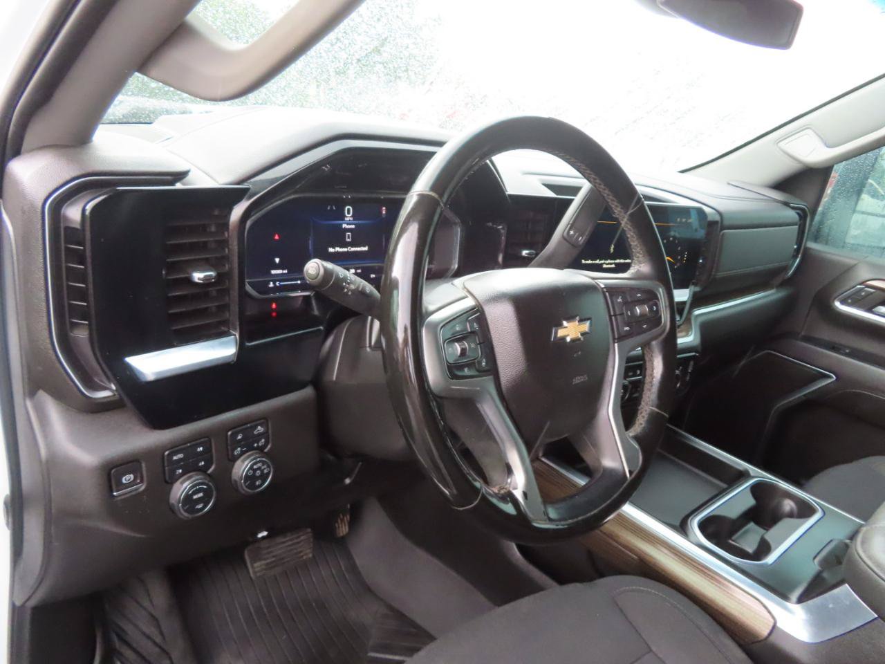 Used 2024 Chevrolet Silverado 2500 LT AWD/4WD image 28