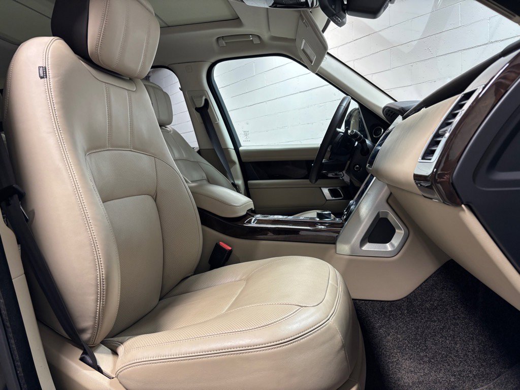Used 2022 Land Rover Range Rover Westminster Edition image 33