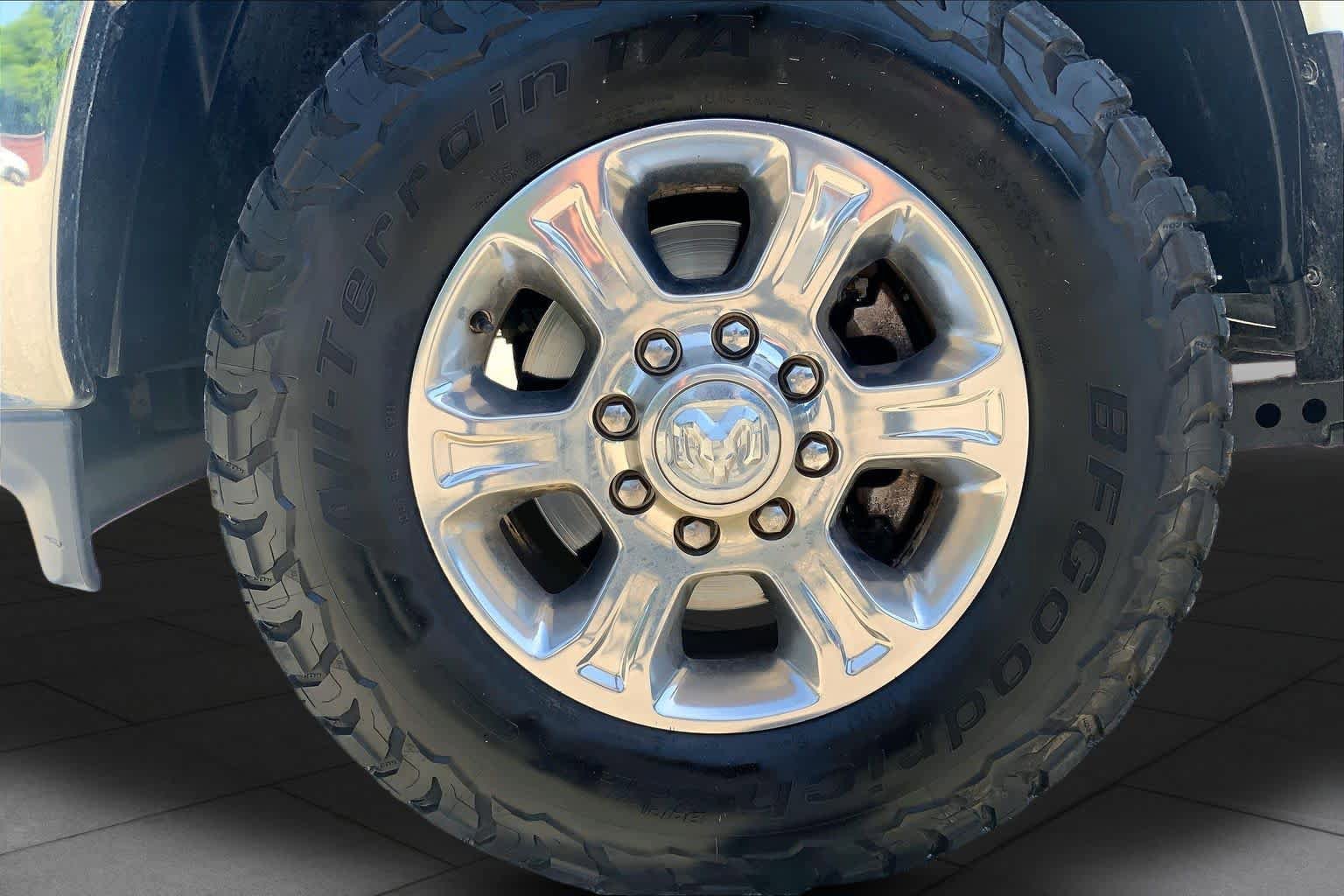 Used 2022 RAM 2500 Big Horn w/ Level 1 Equipment Group AWD/4WD image 11