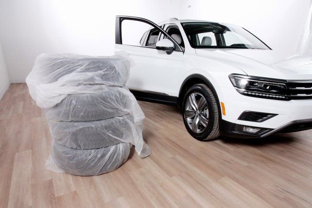 Used 2018 Volkswagen Tiguan SEL Premium image 35