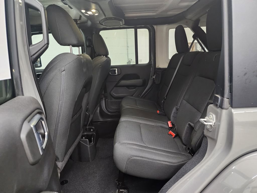Used 2022 Jeep Wrangler Unlimited Sahara w/ Dual Top Group image 23