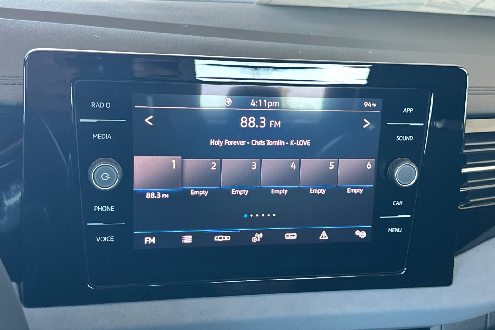 New 2026 Volkswagen Jetta SE FWD image 17