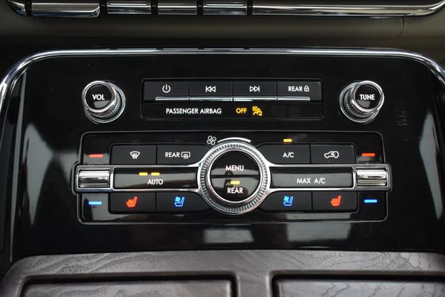 Used 2020 Lincoln Navigator L Reserve w/ Luxury Package image 38