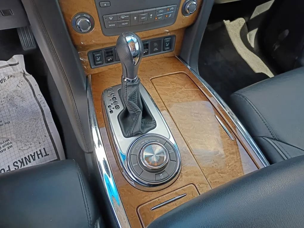 Used 2014 INFINITI QX80 4WD w/ Theater Package image 14