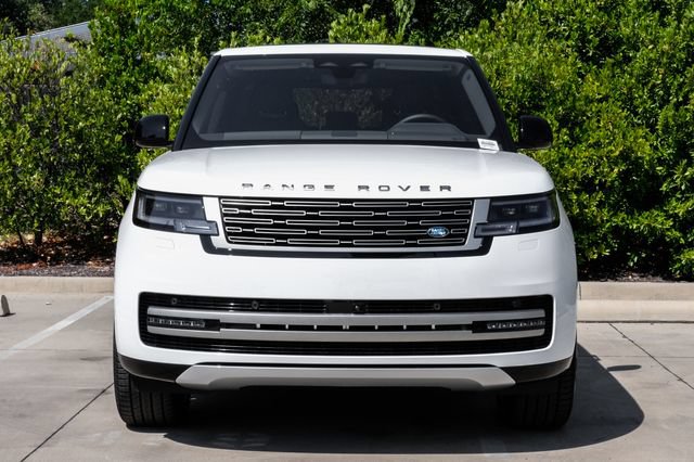 New 2027 Land Rover Range Rover Long Wheelbase SE AWD/4WD image 6