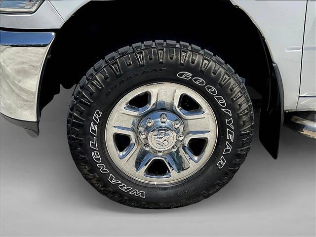 Used 2017 RAM 2500 Tradesman w/ Chrome Appearance Group AWD/4WD image 10