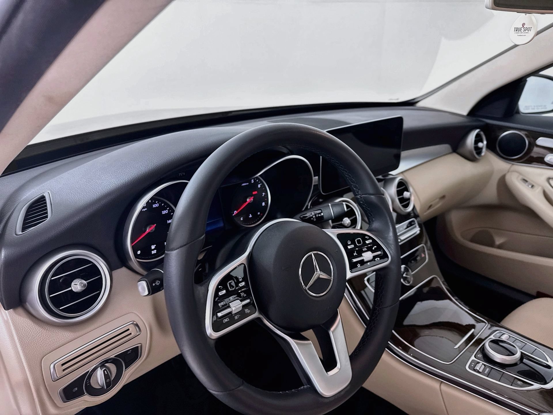 Used 2019 Mercedes-Benz C 300 Sedan image 10