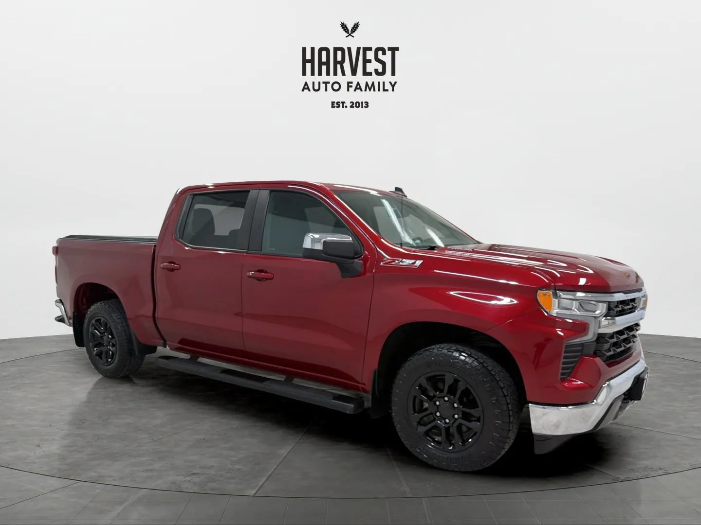 Used 2023 Chevrolet Silverado 1500 LT w/ Z71 Off-Road Package AWD/4WD image 9