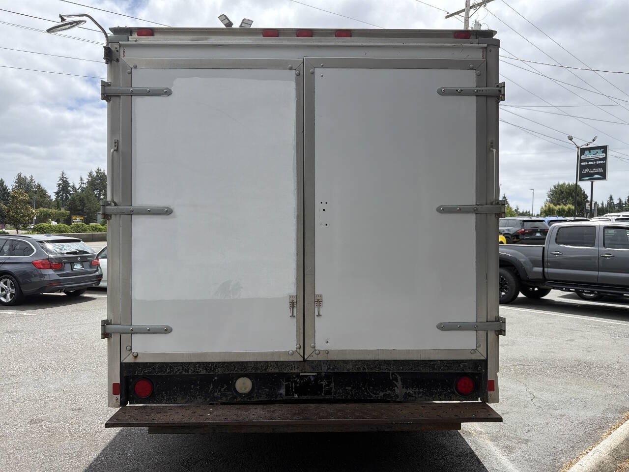 Used 2013 Ford E-350 and Econoline 350 Super Duty RWD image 7