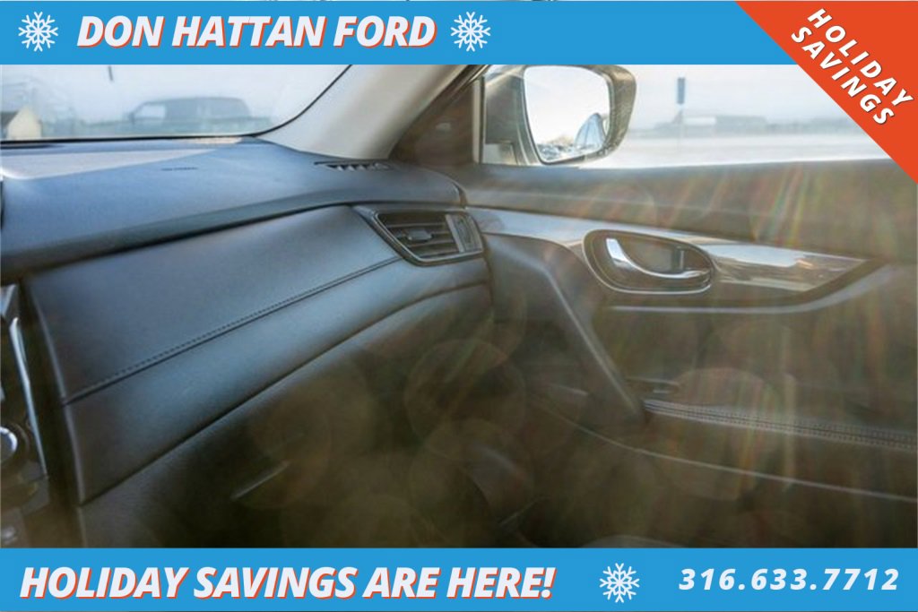 Used 2018 Nissan Rogue SV image 15