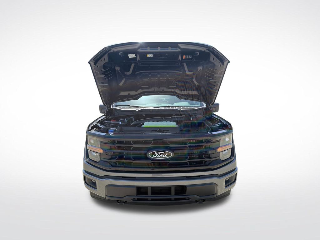 New 2026 Ford F150 XLT w/ XLT Black Appearance Package AWD/4WD image 12