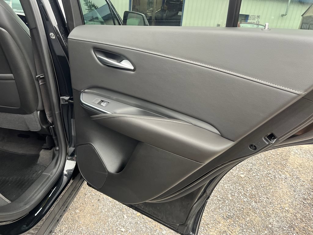 Used 2025 Cadillac XT4 Premium Luxury AWD/4WD image 33