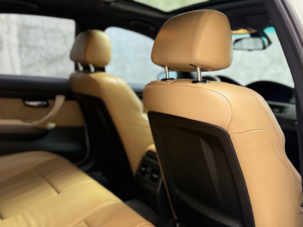 Used 2011 BMW M3 Sedan image 23