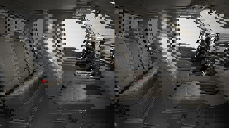 New 2026 Ford F450 Platinum w/ Platinum Plus Package image 28