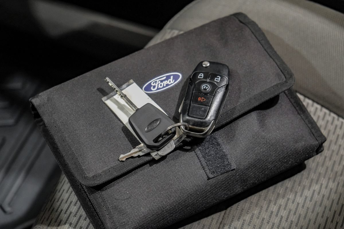 Used 2016 Ford F150 XLT w/ Equipment Group 302A Luxury RWD image 63