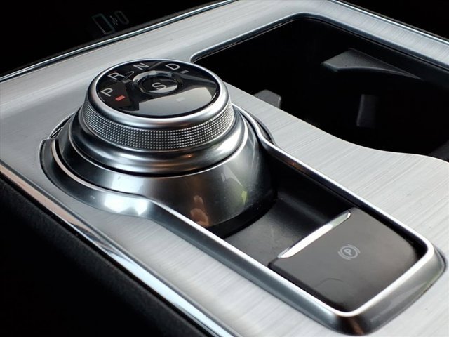 Used 2022 Ford Edge SEL w/ Convenience Package image 15