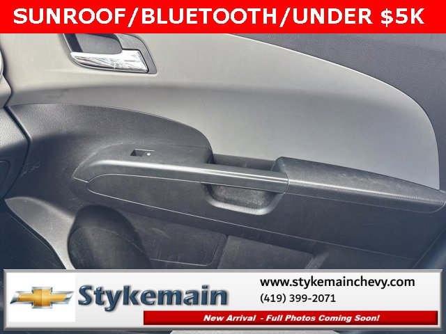 Used 2015 Chevrolet Sonic LT image 25