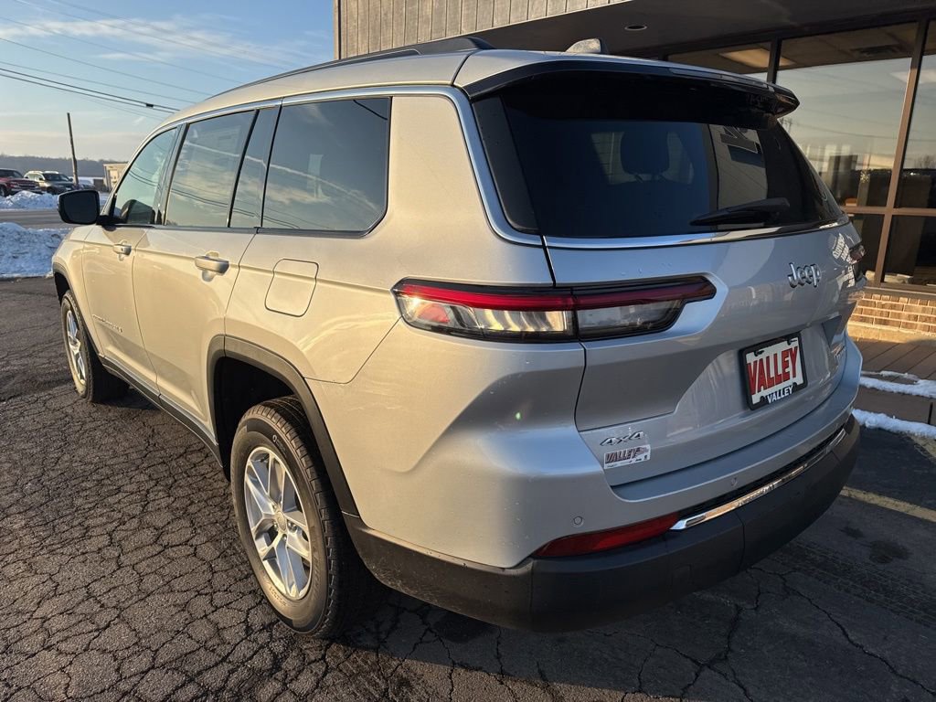 New 2025 Jeep Grand Cherokee L Laredo image 10