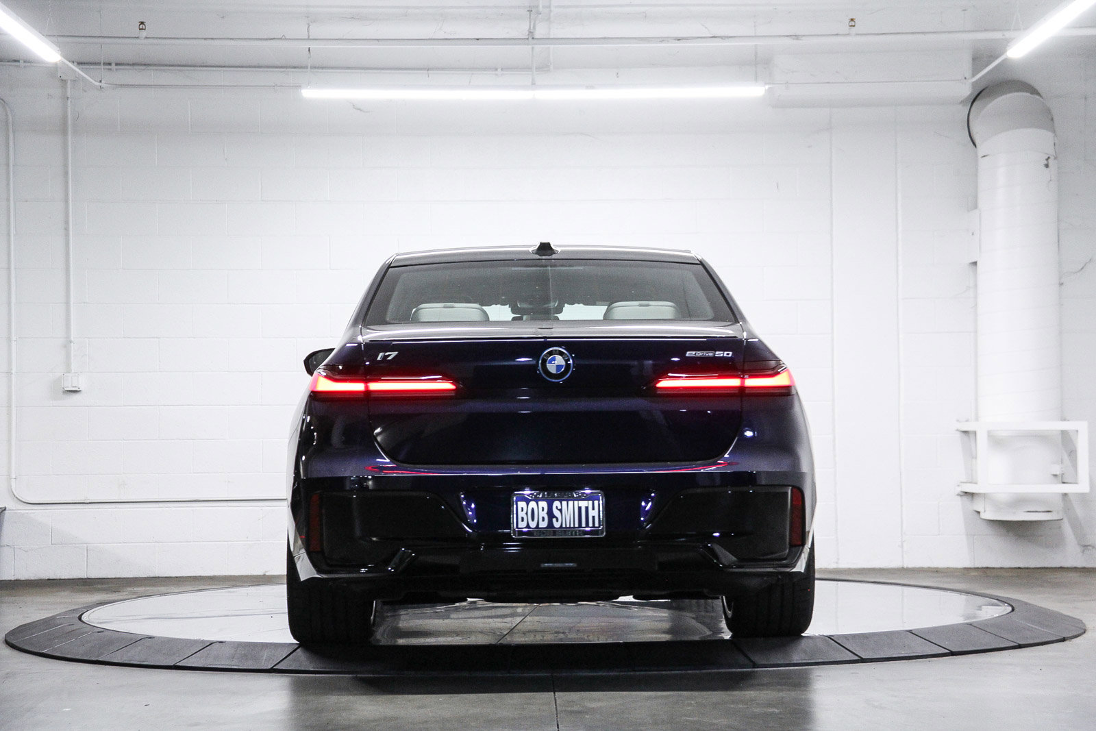 New 2026 BMW i7 eDrive50 w/ M Sport Package RWD image 5