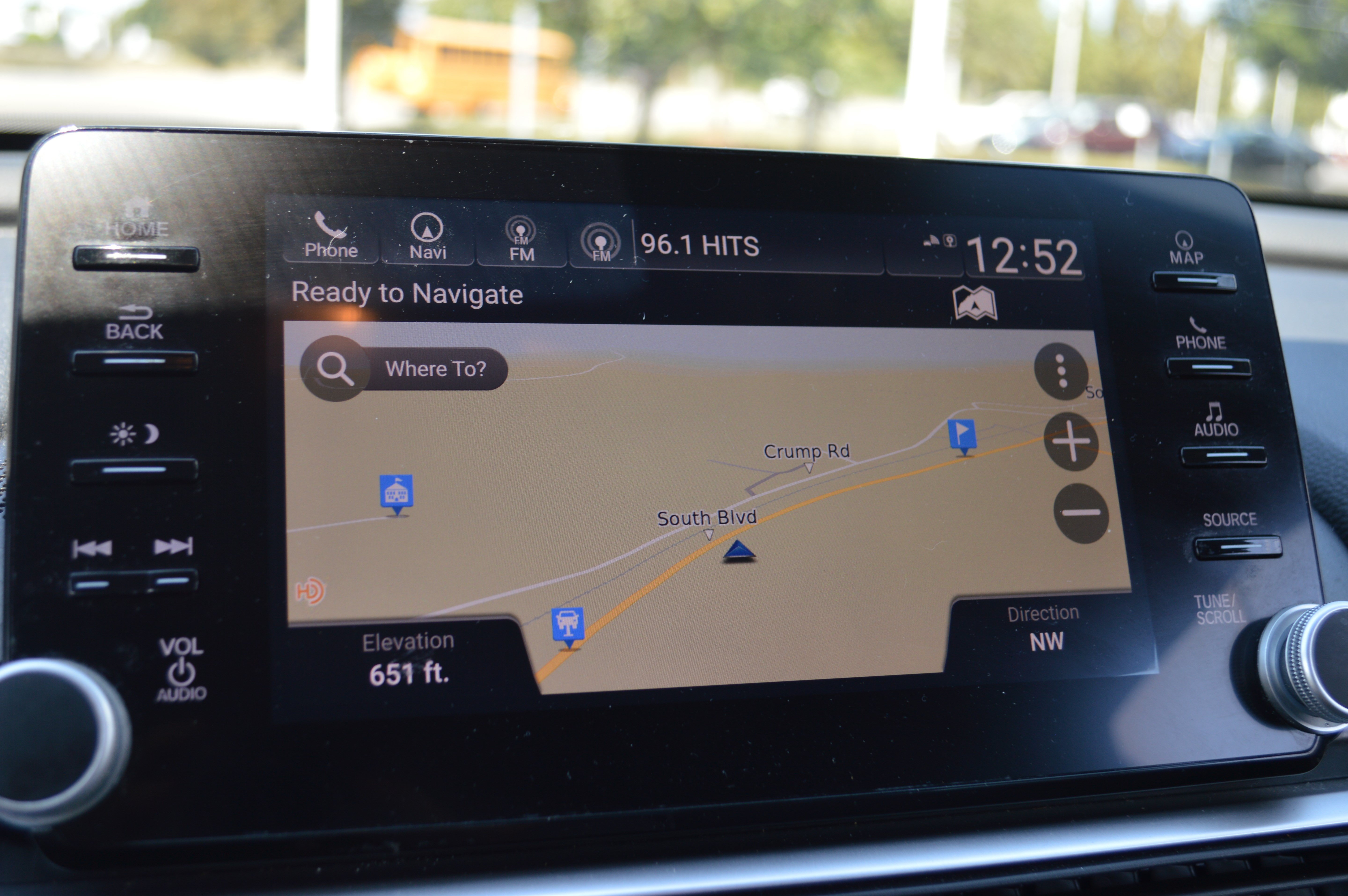 Used 2018 Honda Accord Touring image 15