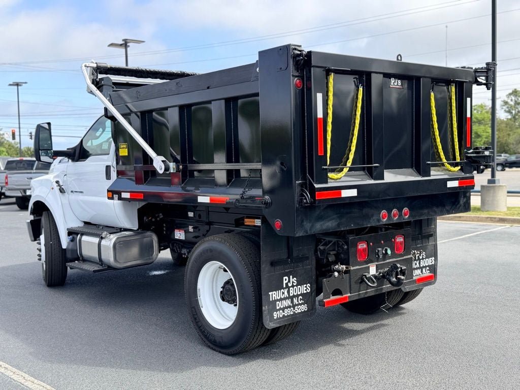 New 2027 Ford F750 2WD Regular Cab Super Duty image 5