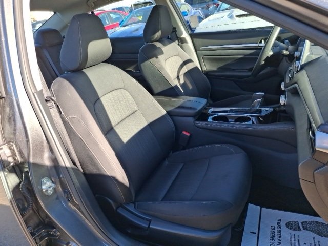 Used 2023 Nissan Altima 2.5 SV image 25
