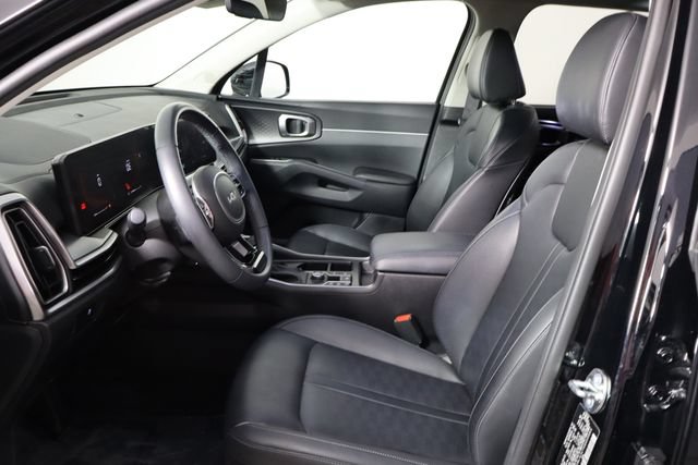 Certified 2025 Kia Sorento S w/ Panoramic Sunroof Package FWD image 14