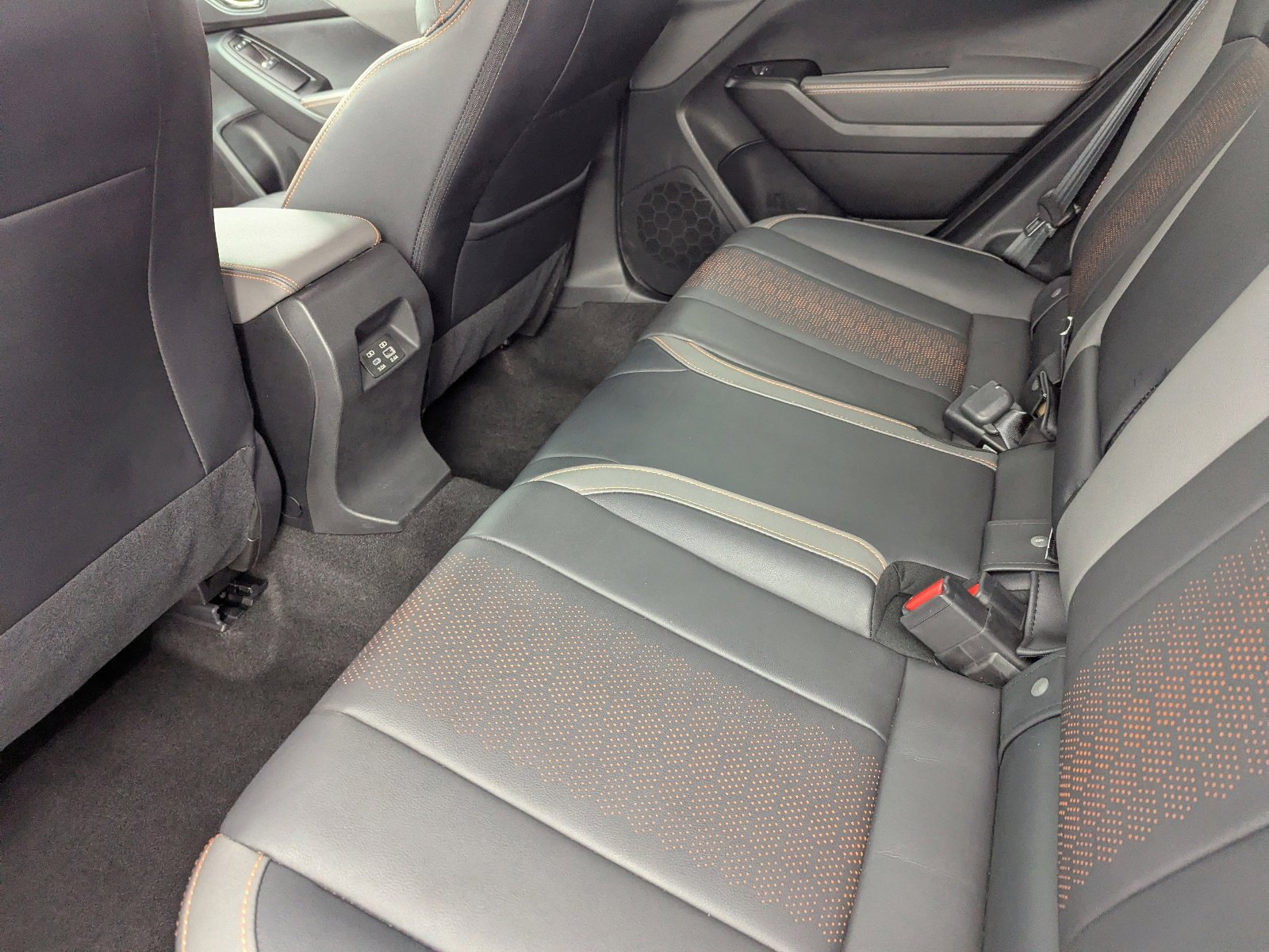 Certified 2025 Subaru Crosstrek 2.5i Limited w/ Popular Package #3A AWD/4WD image 14